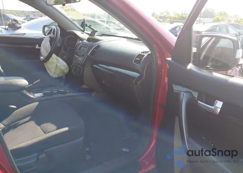 2014 Kia Sorento Lx z USA, uszkodzony, nr VIN 5XYKT3A63EG469833